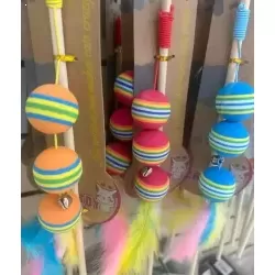 Juguete caña con pelota y plumas